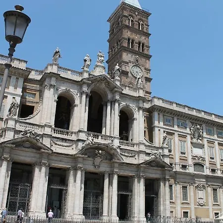 Domus Maggiore روما